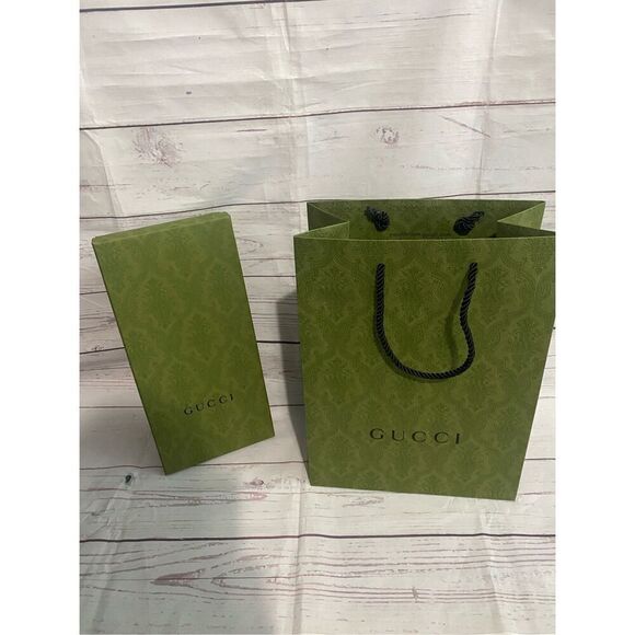Gucci gift box and bag set - Picture 1 of 10